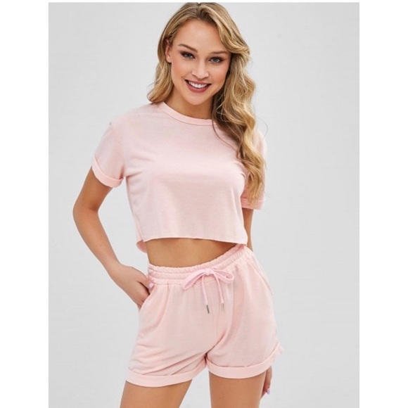Zaful Tops - Cropped Plain Tee & Shorts Set